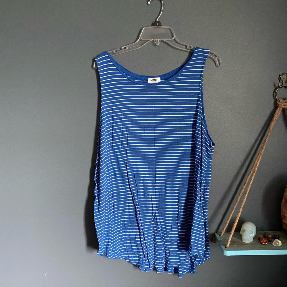 Old navy tank